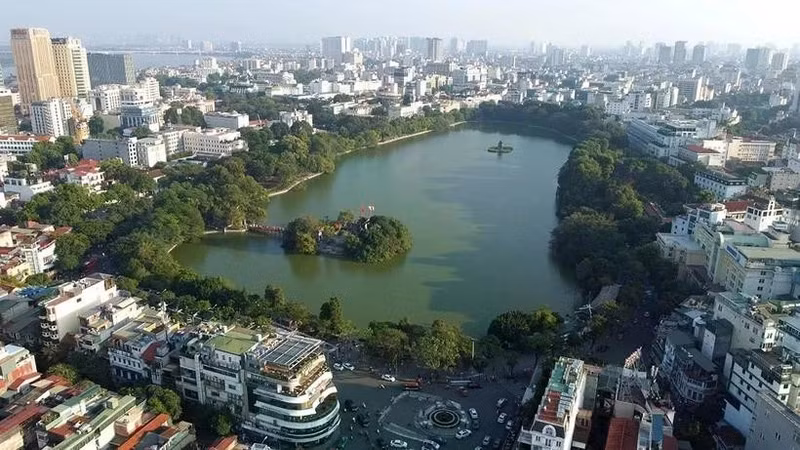Le lac de l'épée restituée à Hanoi. Photo : VNA.