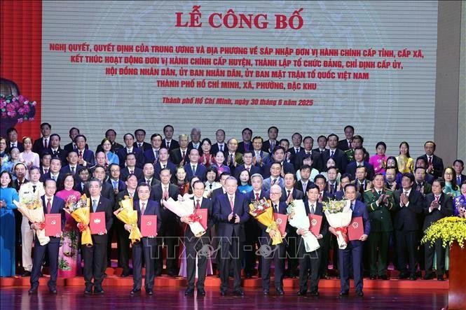 Le secrétaire général du Comité central du PCV, To Lam, à la cérémonie de création officielle de la nouvelle ville élargie de Ho Chi Minh-Ville. Photo : VNA.