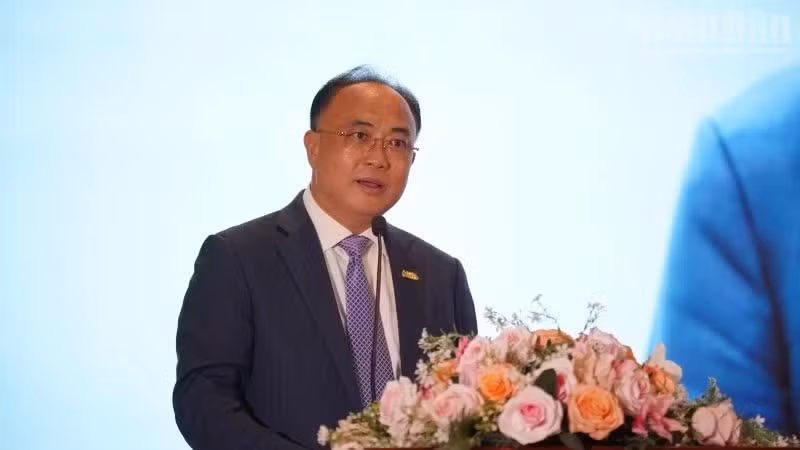 Le président de la Chambre de commerce du Cambodge, Neak Oknha Kith Meng,a souligné que la coopération et la connectivité représentent le moteur des relations économiques Vietnam-Cambodge.