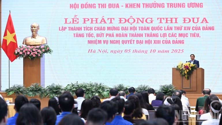 Le Premier ministre lance une campagne d'émulation pour célébrer les événements clés à venir. Photo : NDEL.