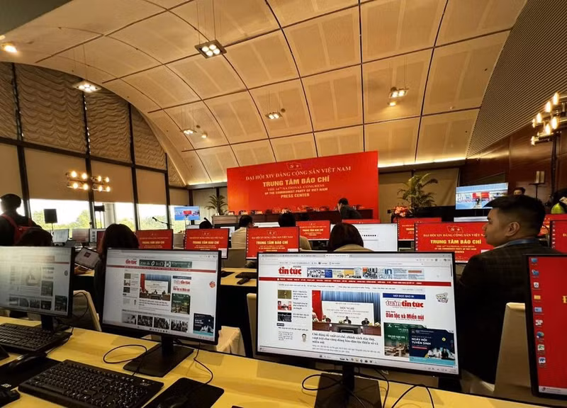 Le Centre de presse a été conçu afin d’assurer une diffusion de l’information rapide, précise et complète. Photo : VNA.