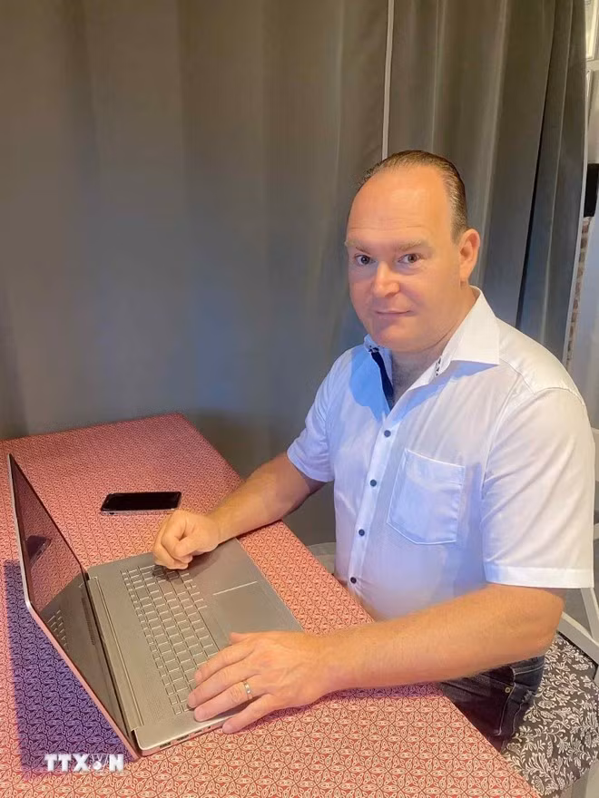Eric Van Vaerenbergh, expert en énergie et enseignant à l'École centrale des arts et métiers de Bruxelles (ECAM). Photo : VNA.