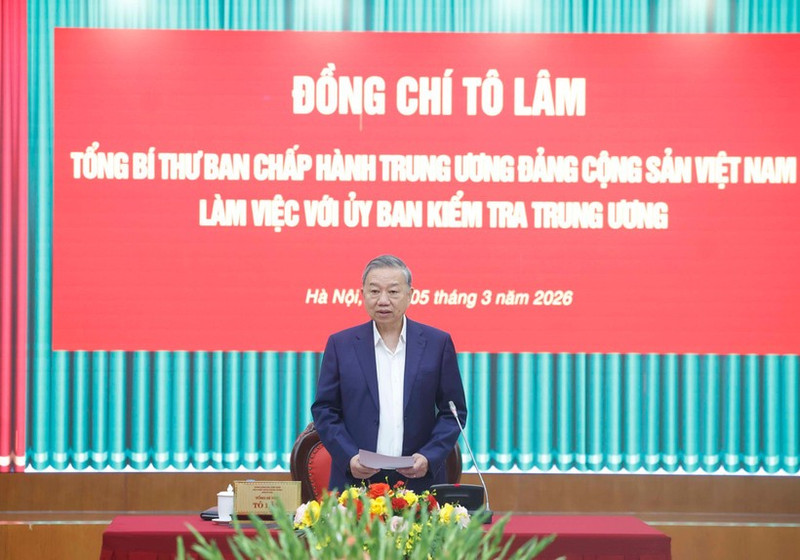 Le secrétaire général To Lam s’adresse à la réunion avec la Commission d’inspection du Comité central du Parti, à Hanoi, le 5 mars. Photo : VNA.