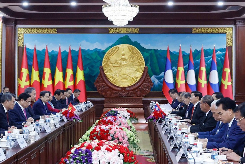 Lors de l'entretien entre les deux dirigeants du Vietnam et du Laos. Photo : VNA.