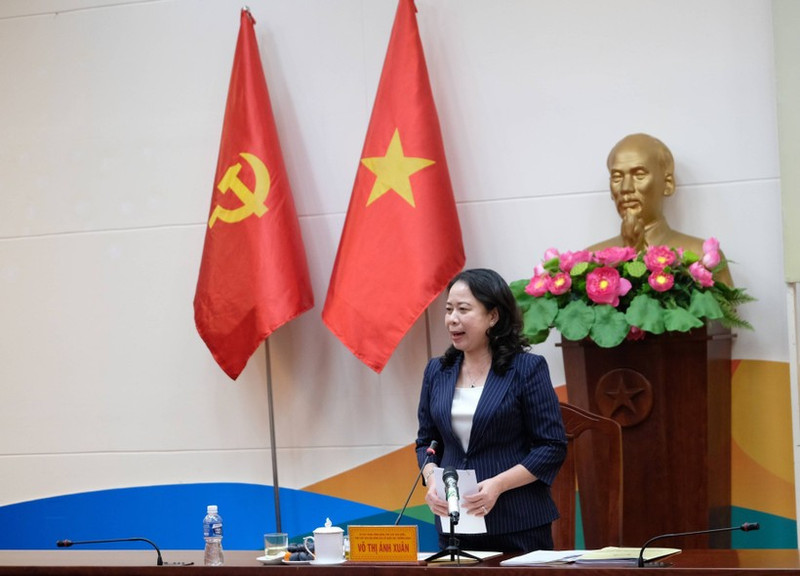 La vice-présidente Vo Thi Anh Xuan s’exprime lors de la séance de travail avec le Comité électoral provincial de Lam Dong. Photo : VNA.