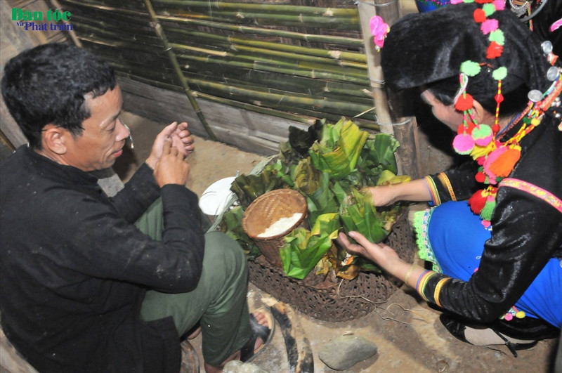 La fête du nouveau riz constitue un rituel agricole important chez les Si La, célébré lorsque les premiers grains de riz de la saison parviennent à pleine maturité. Photo : baodantoc.
