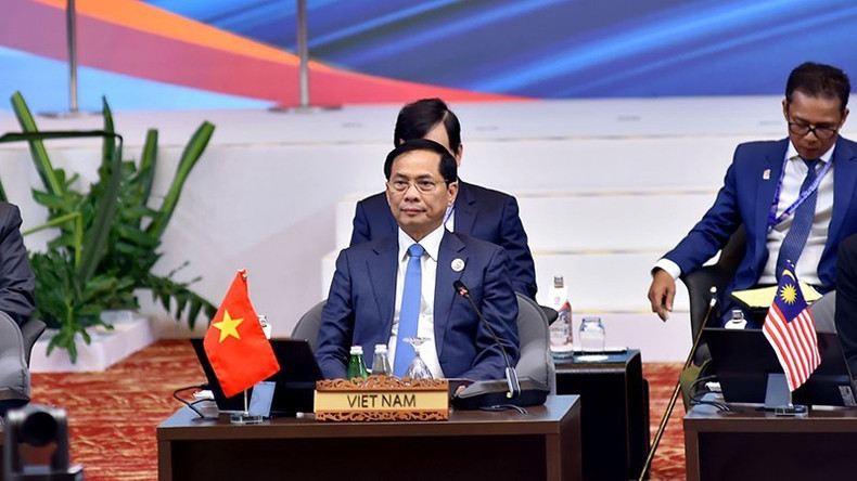 Le vice-Premier ministre vietnamien Bui Thanh Son lors du dialogue. Photo : Ministère vietnamien des Affaires étrangères. pttg-btng-bui-thanh-son.jpg