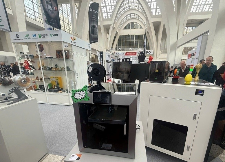 De nombreux produits scientifiques et technologiques exposés à la foire présentent un potentiel de développement sur le marché vietnamien. hoto : Congthuong. q2-20424967.jpg