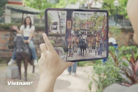 « Viet Nam Dieu Su », une expérience numérique immersive du patrimoine utilisant la réalité augmentée (RA) et l’intelligence artificielle (IA). Photo: VietnamPlus.