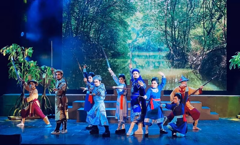 Hô Chi Minh-Ville s’anime grâce aux activités culturelles traditionnelles.