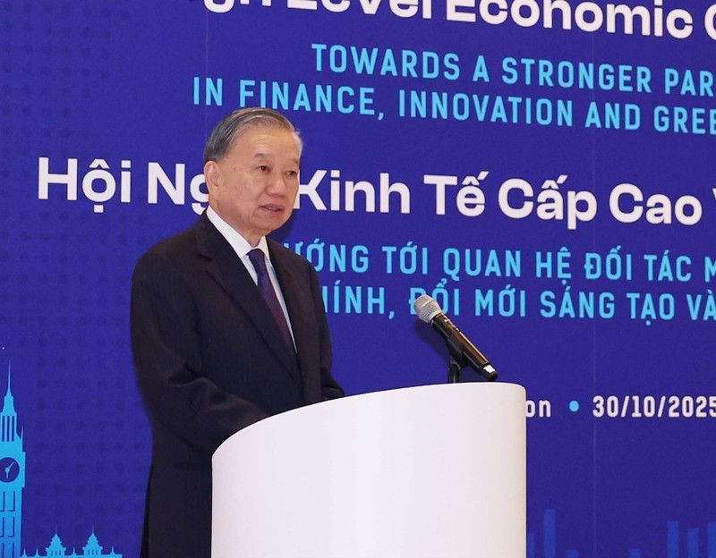 Le secrétaire général To Lam prononce un discours à la Conférence économique de haut niveau Vietnam – Royaume-Uni.