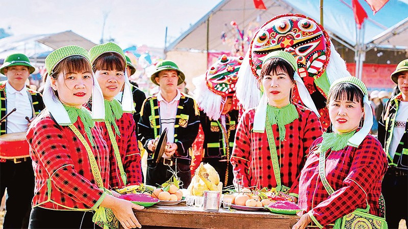 Le festival Long Tong : l'âme culturelle des ethnies Tay et Nung à Dak Nong