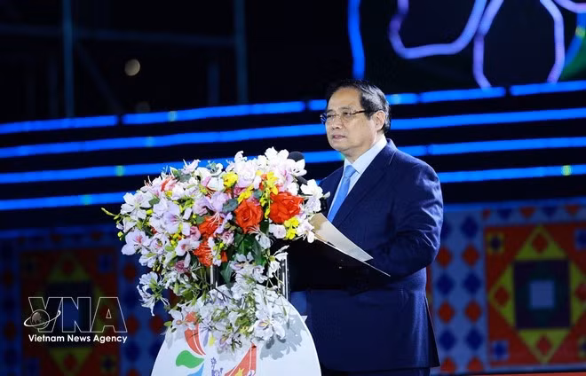 Le Premier ministre Pham Minh Chinh s'exprime lors de l'événement. Photo : VNA.