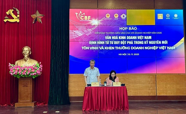 Conférence de presse sur le 5ᵉ Forum national “Culture et Entreprise". Photo : VGP.