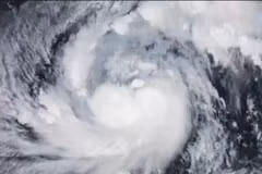 Le typhon Fung-Wong provoque d'importants dégâts économiques aux Philippines.