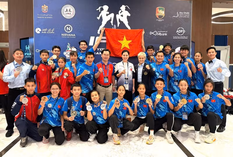 L'équipe vietnamienne aux Championnats du monde juniors 2025. Photo : VNA