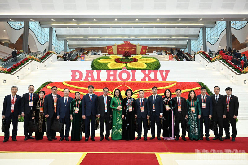 Les délégués assistant à la séance d’ouverture du XIVe Congrès du PCV