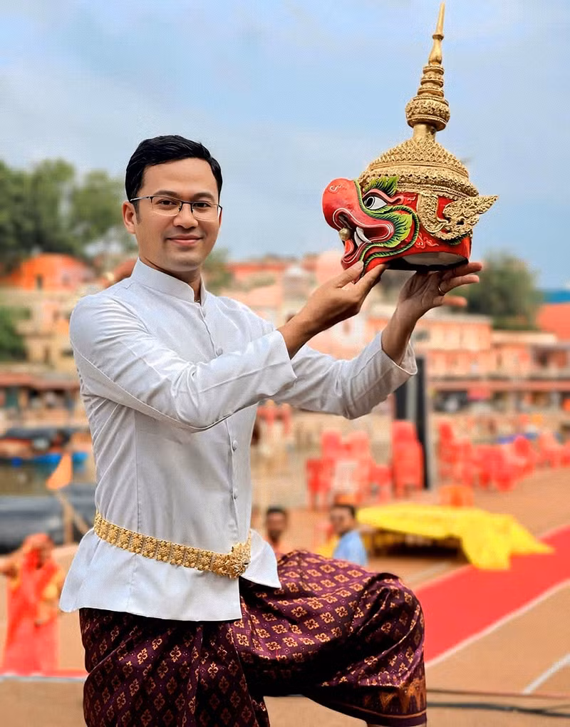 Un enseignant Khmer garde vivante la flamme de l’art national sur les bancs de l’université