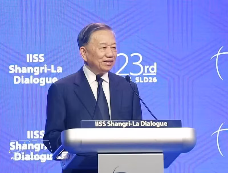 Le secrétaire général et président To Lam a prononcé le discours d'ouverture du 23e Dialogue de Shangri-La. Photo : VNA.