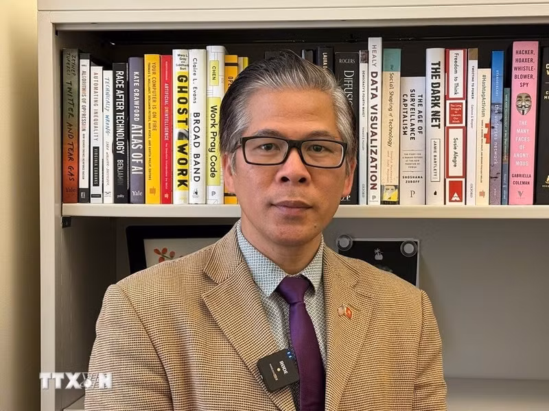 Le Dr. Nguyen Hong Hai, maître de conférences en politique et relations internationales et chercheur de l’Université de Fulbright résident à l'Université américain. Photo : VNA.