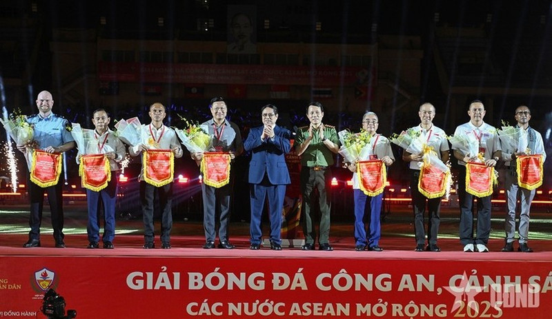  Le Premier ministre vietnamien Pham Minh Chinh lors de la cérémonie d'ouverture du tournoi. Photo : VNA.