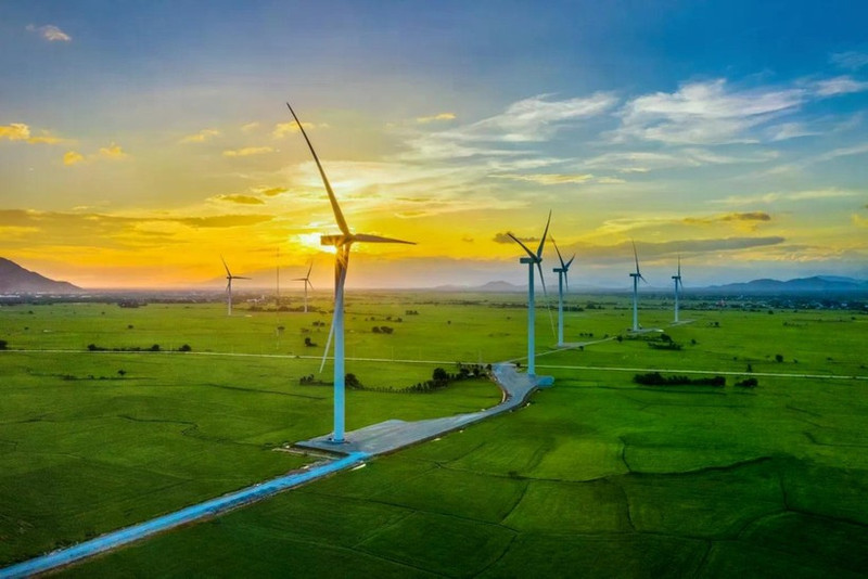 Ce secteur des énergies renouvelables, en pleine expansion, attire de plus en plus l’attention des investisseurs locaux et internationaux. Photo : baotainguyenmoitruong.vn