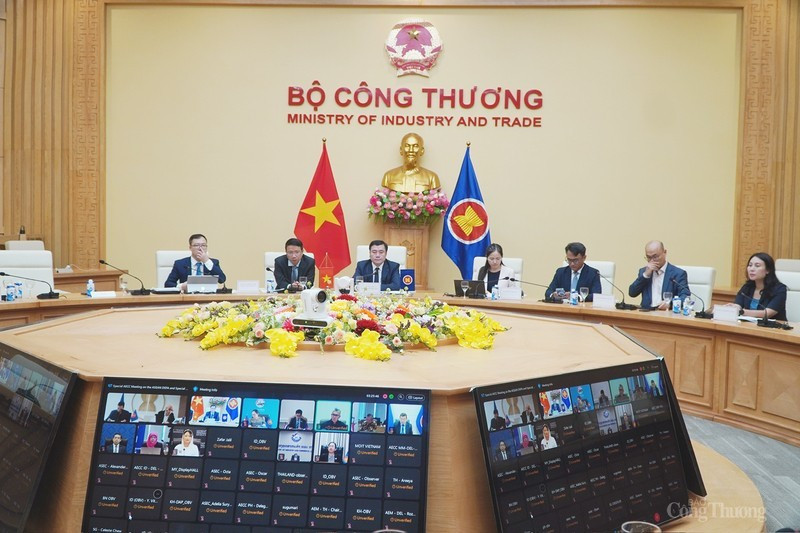 La Conférence spéciale des ministres de l’Économie de l’ASEAN sur les négociations pour la révision et la mise à niveau de l'ATIGA. Photo : congthuong.vn