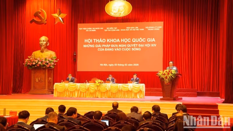 Les solutions visant à mettre en œuvre la Résolution du XIVe Congrès du Parti dans la vie réelle