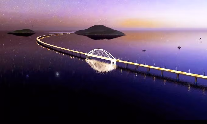Le pont maritime reliant le continent à Hon Khoai s’étend sur environ 18 km, ce qui en fait le plus long du Vietnam. Photo : Ministère de la Défense.