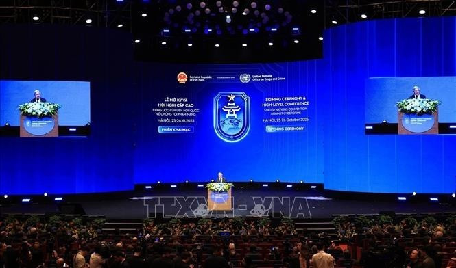 Le secrétaire général de l'ONU, António Guterres, s'exprime lors de la séance d'ouverture de haut niveau de la Convention de Hanoï, le 27 octobre 2025. Photo : VNA.