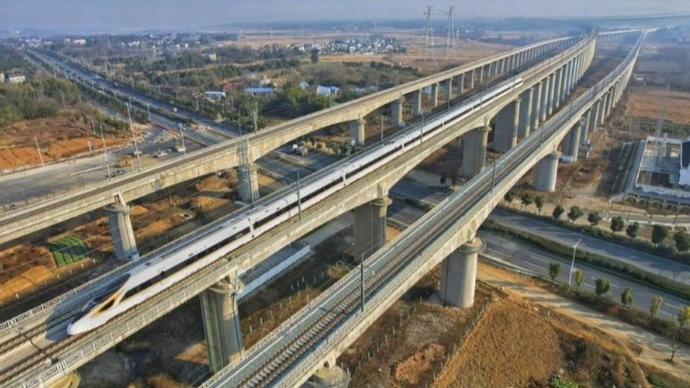 Technologie ferroviaire à grande vitesse Shinkansen du Japon et expériences pour Vietnam