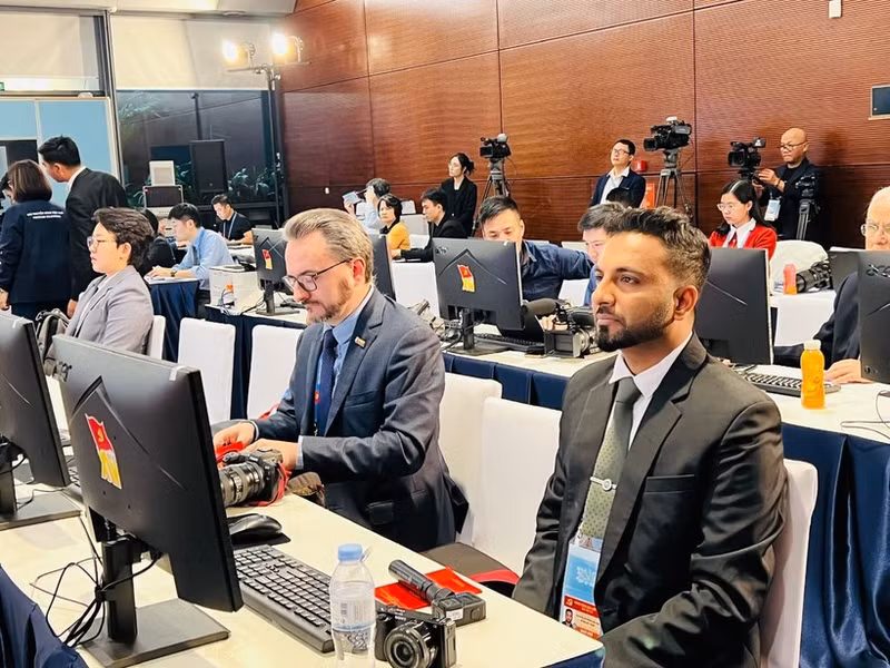 Des représentants internationaux assistent au 14e Congrès national du PCV au Centre national des congrès. Photo : VNA.