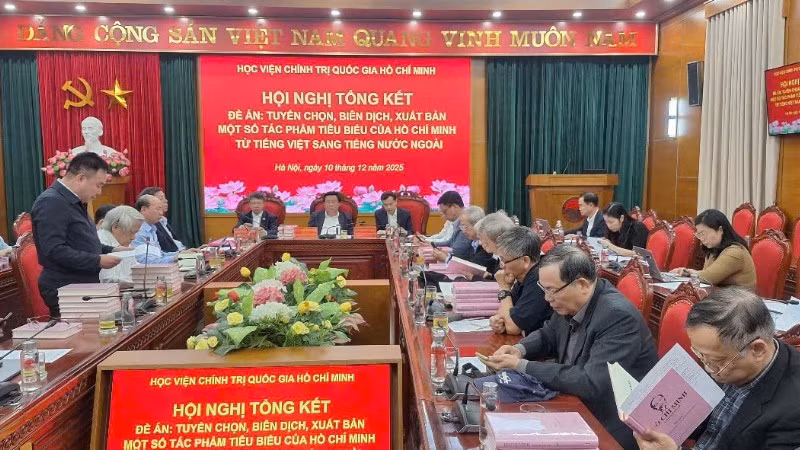 Diffuser à l’échelle mondiale plusieurs œuvres représentatives de Ho Chi Minh