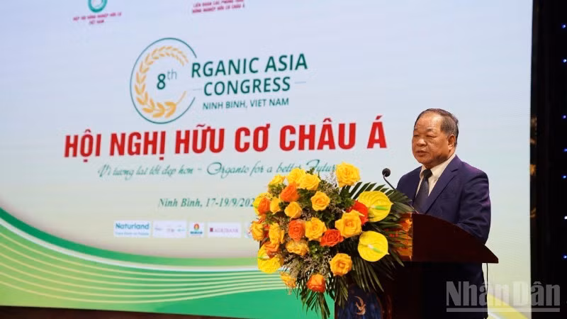 Le président de l’Association vietnamienne d’agriculture biologique, Ha Phuc Mich, a prononcé le discours d’ouverture de la Conférence asiatique sur l’agriculture biologique, le 17 septembre.