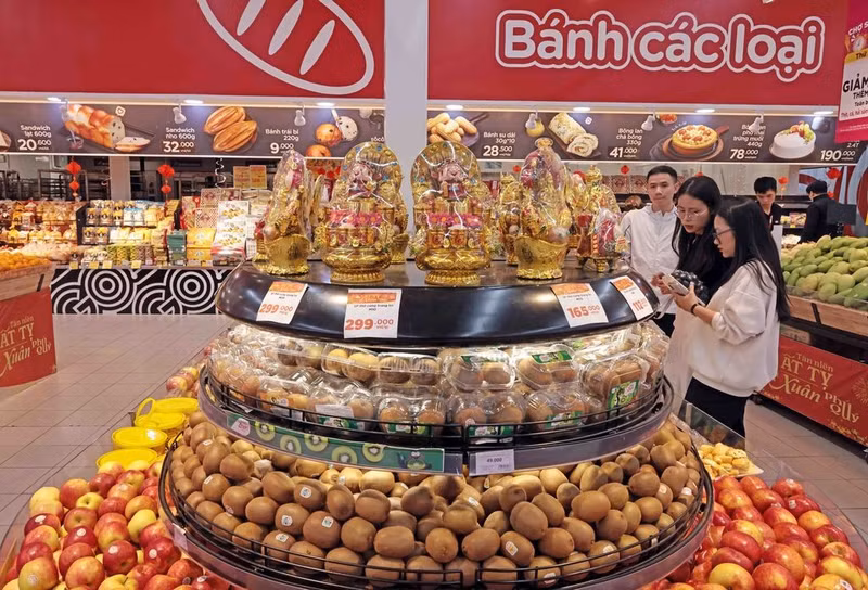 La chaîne de supermarchés de détail alimentaire de Central Retail Vietnam comprend : GO!, Big C et Tops Market. 