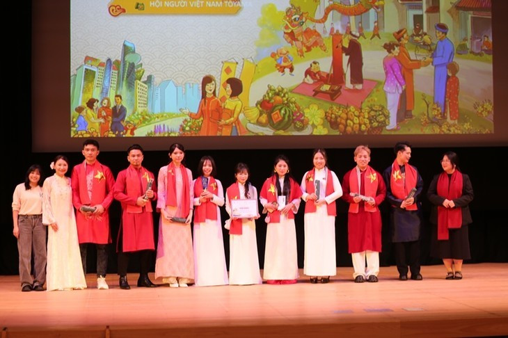 Printemps du pays natal à Toyama : renforcer la communauté et diffuser l’identité culturelle vietnamienne