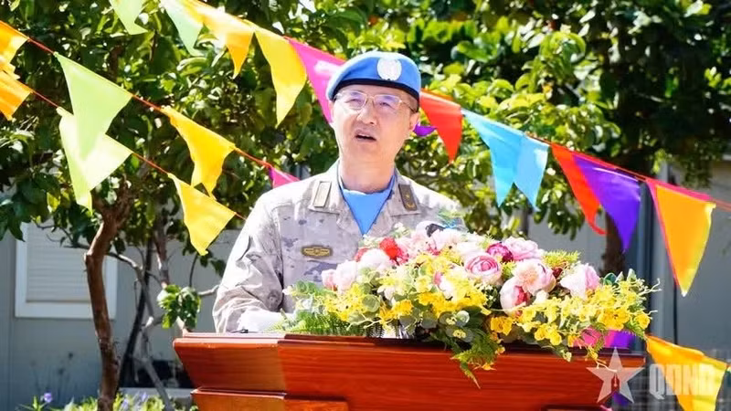 Le général-major Junhui Wu, commandant de la Force de la MINUSS, s'exprime à la cérémonie. Photo : qdnd.vn