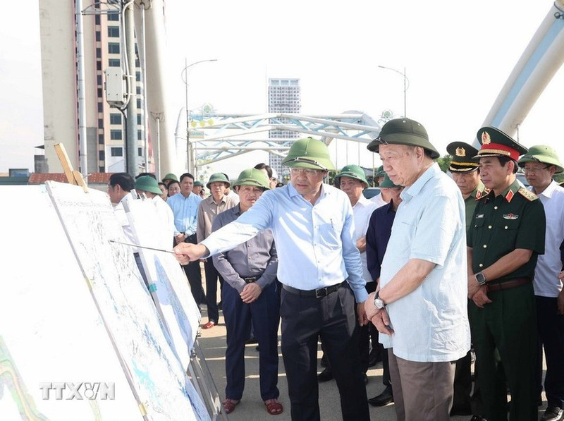 Le secrétaire général du Parti Tô Lâm inspecte les efforts de reconstruction à Thai Nguyên après le passage de la tempête. Photo: VNA