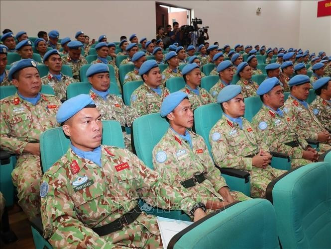 Membres de l’Hôpital de campagne de niveau 2 n°6 et du Détachement du Génie n°3 à la conférence. Photo: VNA