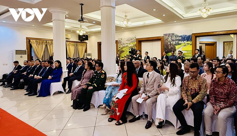 Les Vietnamiens en Indonésie espèrent que le XIVe Congrès du Parti créera une percée vigoureuse