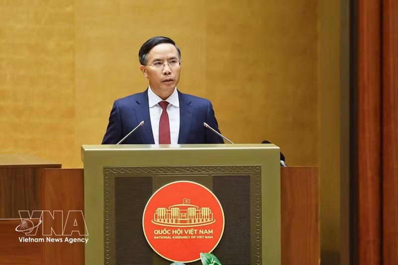 Le gouverneur de la Banque d’État du Vietnam, Pham Duc Ân, devant la session extraordinaire de l’Assemblée nationale, à Hanoi, le 5 août. Photo : VNA.