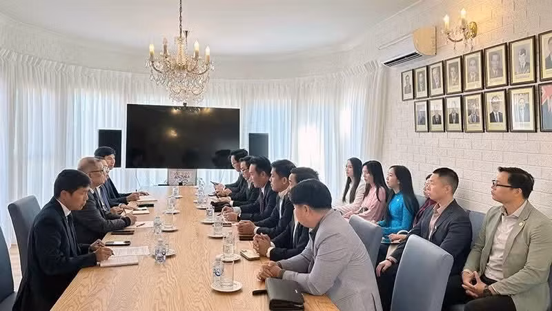 Trouver des pistes pour former un réseau de jeunes entrepreneurs vietnamiens en Australie ảnh 1