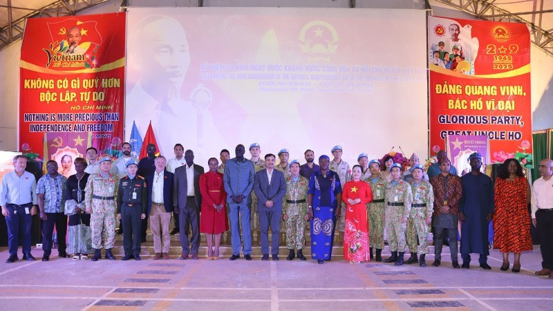 Les forces de maintien de la paix du Vietnam célèbrent le 80e anniversaire de la Fête nationale à Abyei