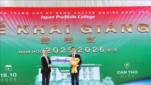 Le Collège japonais de compétences professionnelles (JPC) a officiellement inauguré sa première année universitaire, le 18 octobre, dans la ville de Can Tho. Photo : VNA.