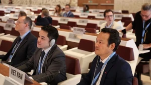 Mai Phan Dung, chef de la Mission permanente du Vietnam auprès des Nations Unies, de l’Organisation mondiale du commerce (OMC) et d’autres organisations internationales à Genève. Photo : VNA. 