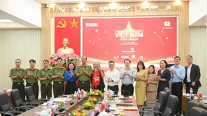 80e Fête nationale : Campagne « Marche en avant avec le Vietnam »