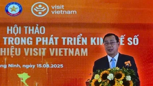 Nguyen Trung Khanh, directeur général de l’Administration nationale du tourisme, prend la parole. Photo : NDEL.