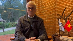 Juan Castillo, secrétaire général du Parti communiste d'Uruguay et ministre du Travail et de la Sécurité sociale. Photo : VNA