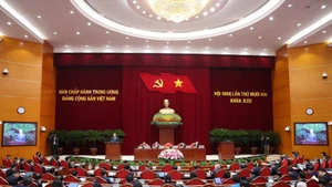 Le secrétaire général du Parti, To Lam, prononce le discours d’ouverture du 12e Plénum du Comité central du Parti. Photo : VNA.