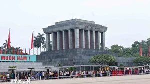 Le mausolée du Président Ho Chi Minh rouvrira ses portes au public à partir du 2 août 2025. Photo : VNA.